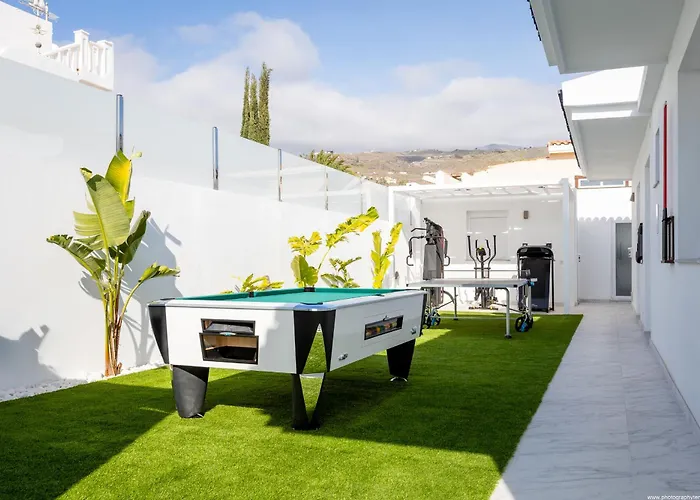 Villa Nicole Wifi, Gym, Heated Pool